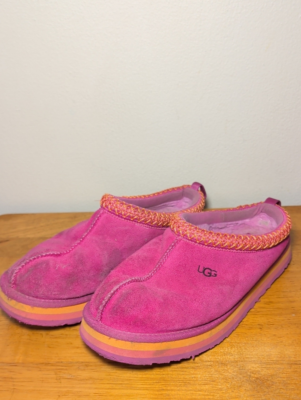 UGG Tazz Slippers in Raspberry Multi Colorway Pink Orange Comfy Girls Size 6